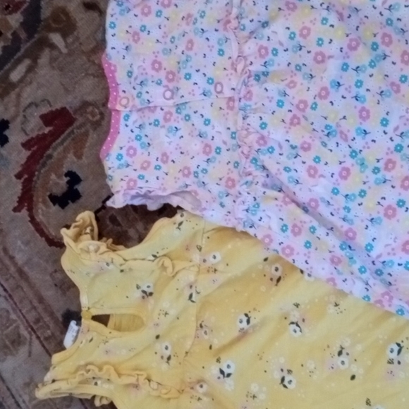 Bundle of 2 baby girl cute little dresses 6-12M - Picture 13 of 15